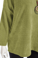 Samtiger Oversize Pullover aus Velour-Jersey langarm mit Halskette