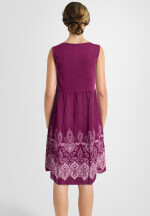 Ärmelloses Trägerkleid aus Rippstrick