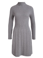 Kurzes Rippstrick-Kleid tailliert mit ausgestelltem Rockteil