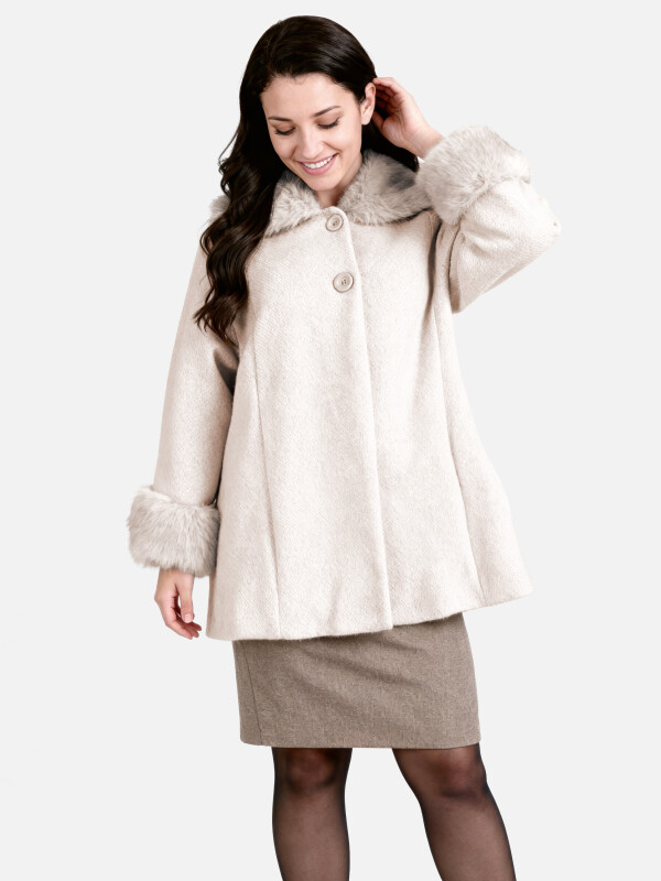 Elegante Jacke mit Fellimitatkragen