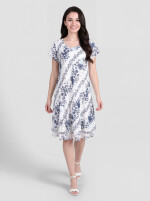 Florales Sommerkleid mit Volantsaum