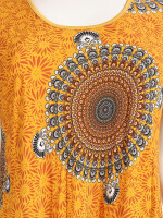 Strandkleid im Ethno-Look mit asymmetrischem Saum